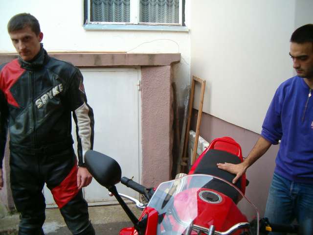 Tom �s Karesz